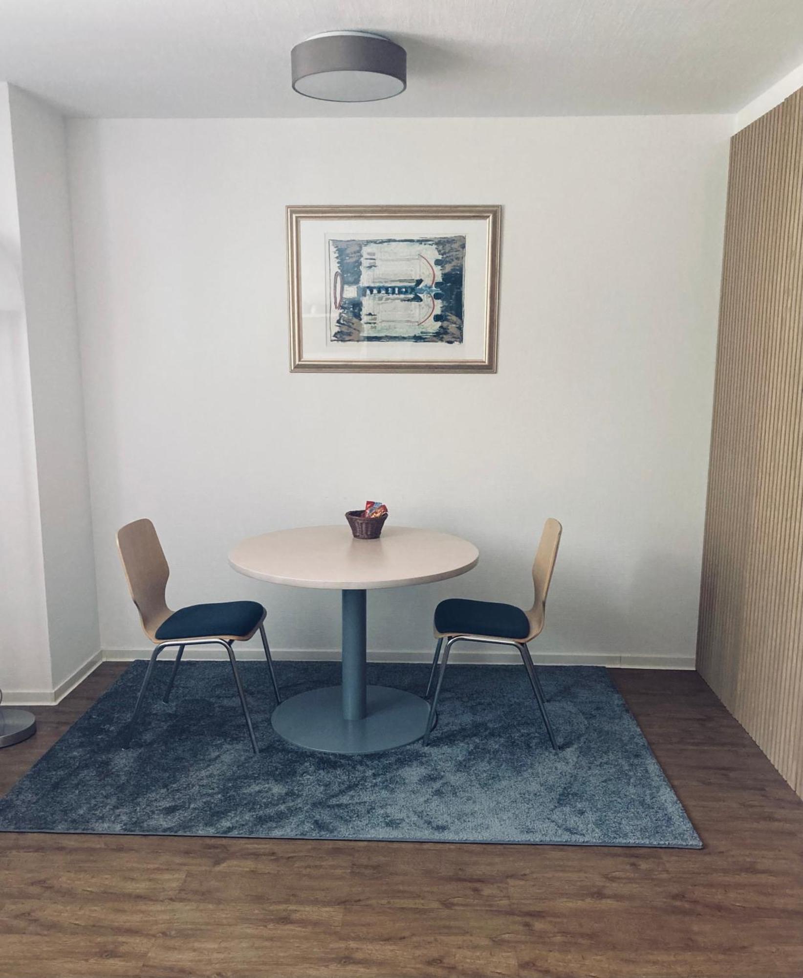 Free Apartment - Bei Der Stadtmauer Reutlingen Bagian luar foto